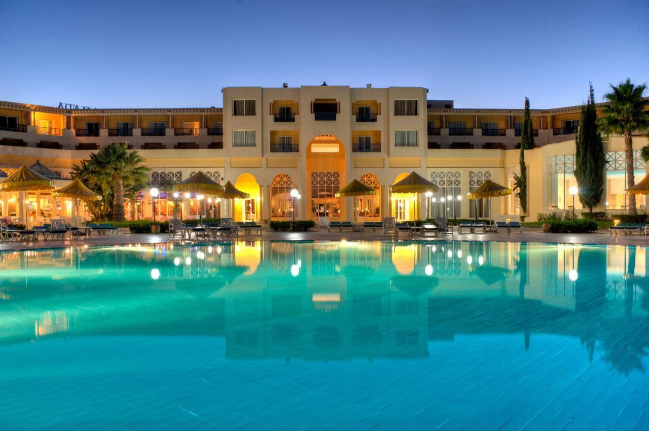 Отель Ramada Plaza By Wyndham Tunis Гаммарт Экстерьер фото
